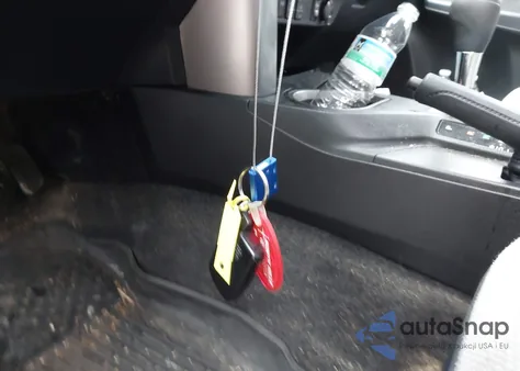 2018 Toyota Rav4 Hybrid Xle from USA, damaged, VIN JTMRJREV3JD239064